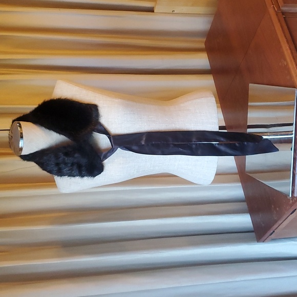 Faux Fur Belt or Stole - Picture 6 of 14